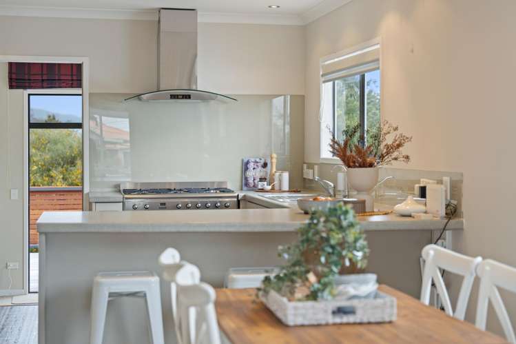 12 Gavin Road Raumati Beach_6