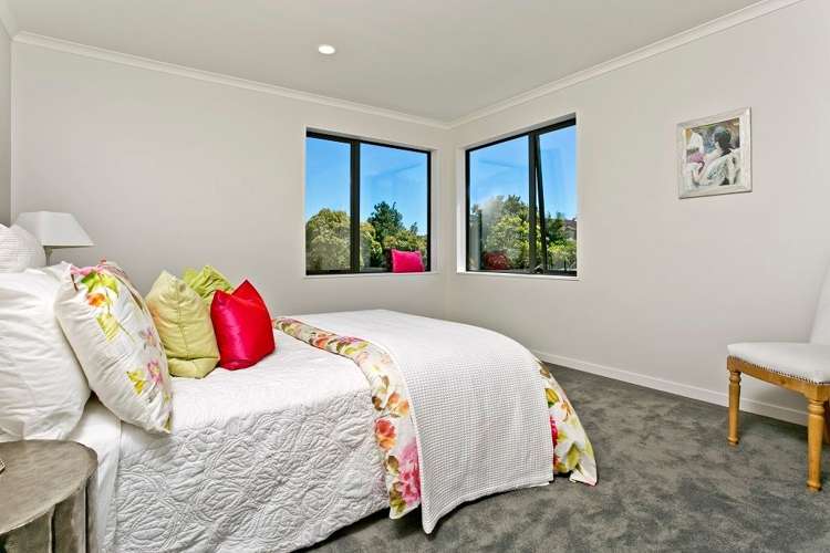 10 Newport Place Forrest Hill_15