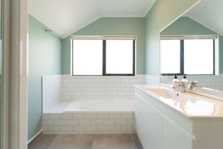 7 Amesbury Drive Churton Park_23