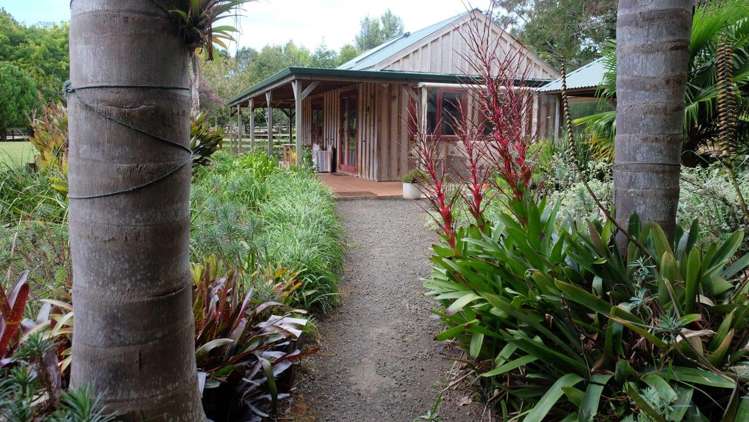 95 Barrett Road Riverhead_21