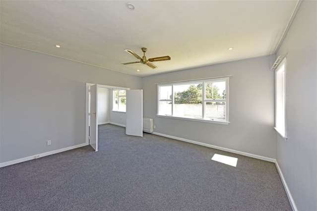 1/ 84 Racecourse Road Sockburn_4