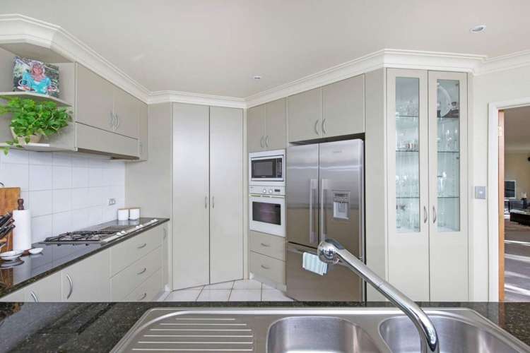 2 Beach Road 10688_7