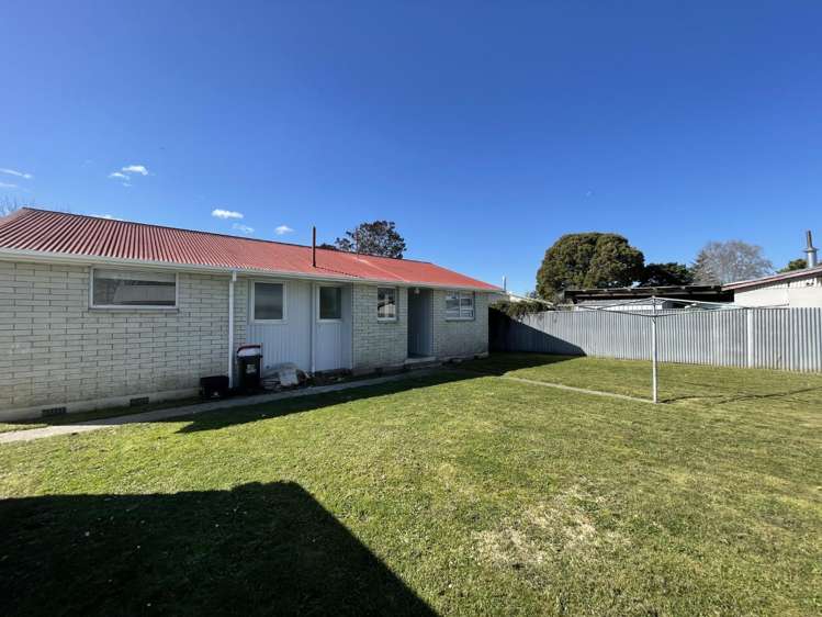 15 Livingstone Road 10480_14