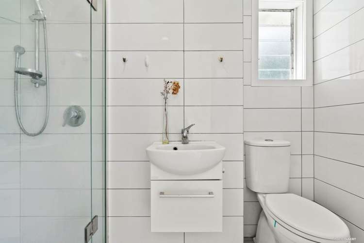 686 Sandringham Road Sandringham_13