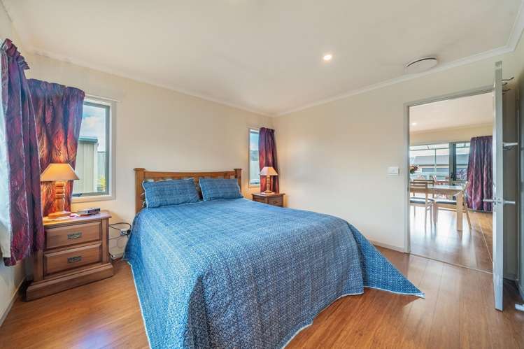 2 Fraser Colman Grove Wainuiomata_12