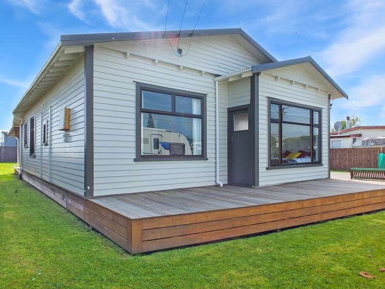2 Huia Street Foxton Beach_23