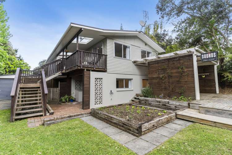 331 Huia Road Titirangi_21