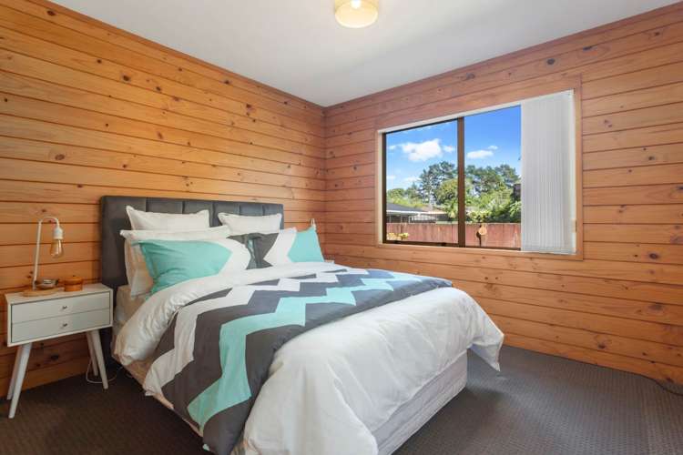 2/43 Carnoustie Drive Wattle Downs_12