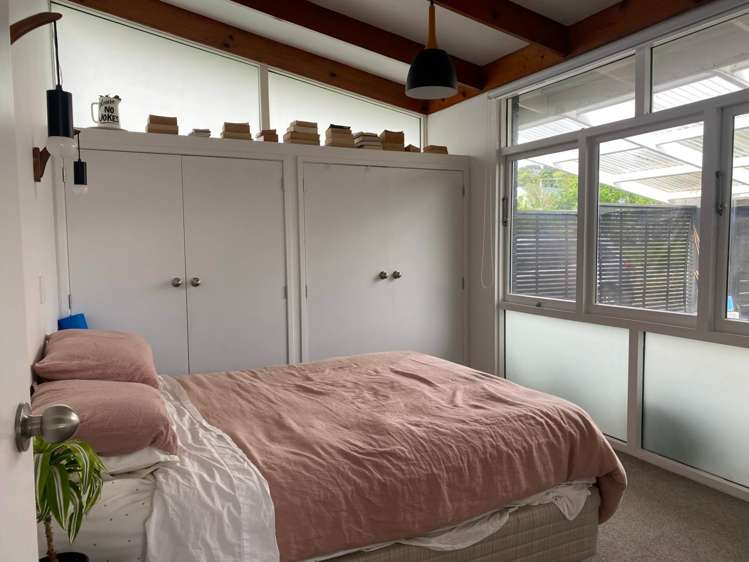 23b De Val Drive Titirangi_8