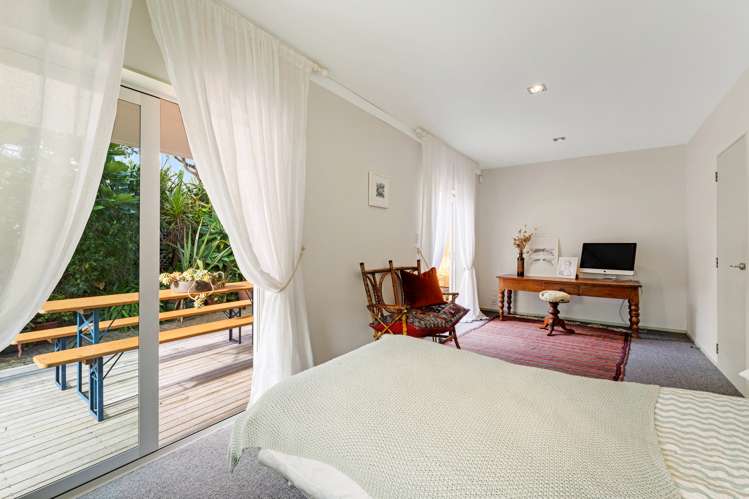 2 Berridge Road Muriwai_24