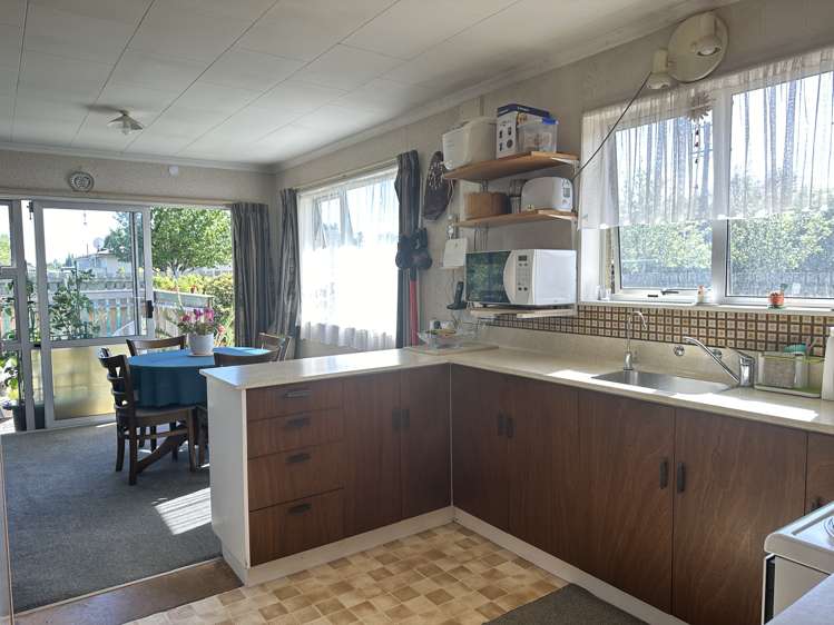 43 Dejoux Road Winton_2