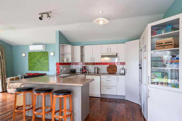 577 Waitarere Beach Road 1234_1
