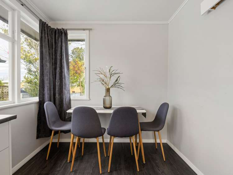 2 Yeats Crescent Fairfield_10