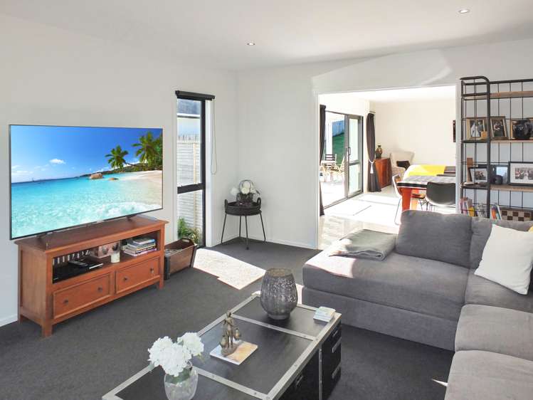 17 Oxnam Place Foxton Beach_16