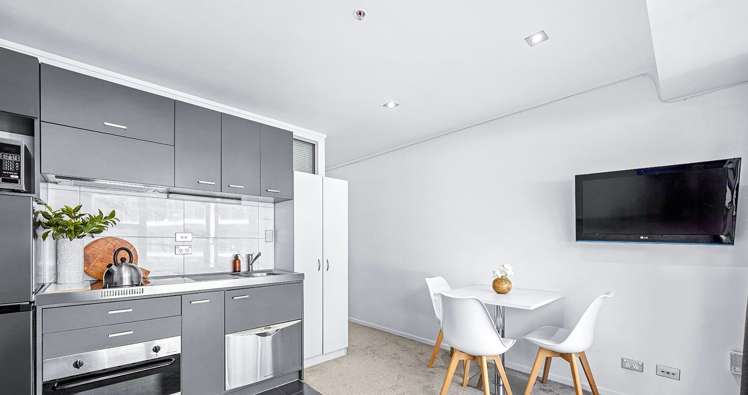 221/430 Queen Street Auckland Central_6