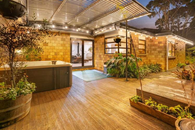 35 Cochran Road Oratia_6