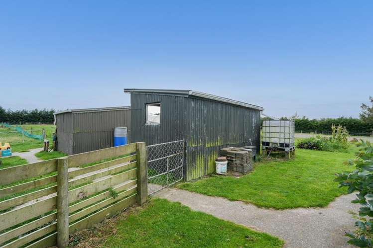 411 Flora Road East Makarewa_34