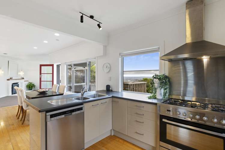 87 Lee Road Onewhero_14