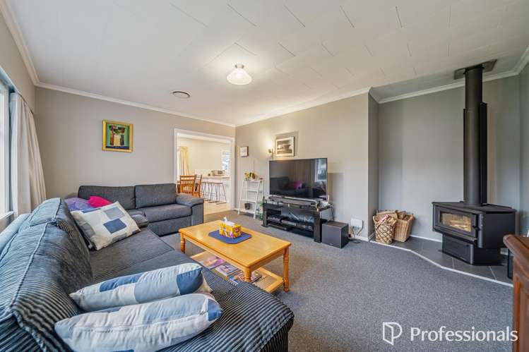2 Short Street Wainuiomata_12