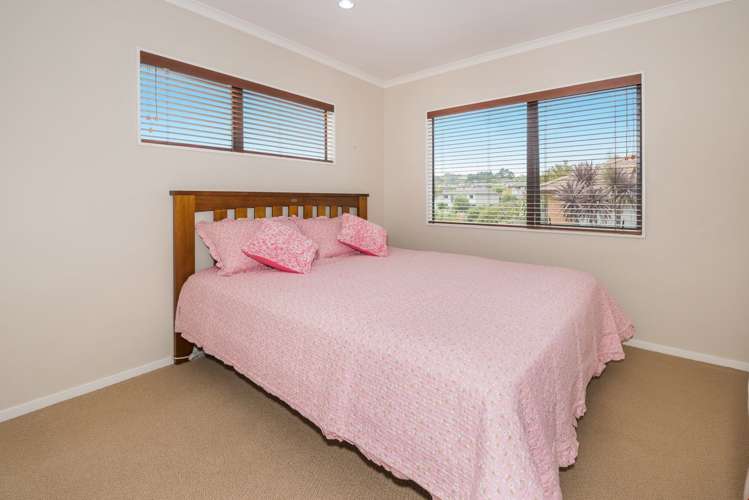 63 William Gamble Drive Greenhithe_21