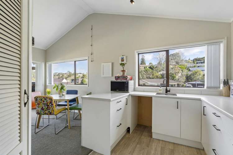 1/7 Newstead Avenue Browns Bay_2