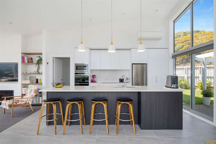 51 Red Beech Avenue Woodridge_3