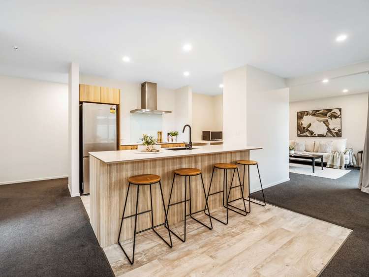 160 Faringdon Boulevard Rolleston_1