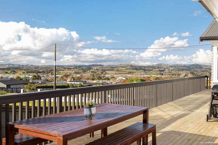 381 Upper Queen Street Pukekohe_11