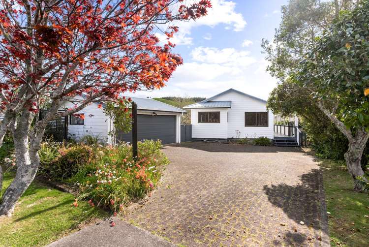 135 Everitt Crescent_0