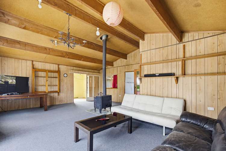 76 Lyndhurst Drive_4