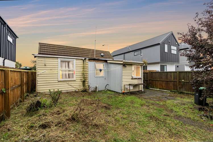 462 Wilsons Road North Waltham_11