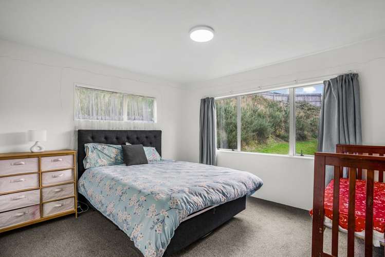 8 Hastings Grove Wainuiomata_6