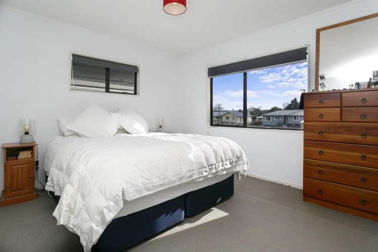 33 Tawa Street 11201_5