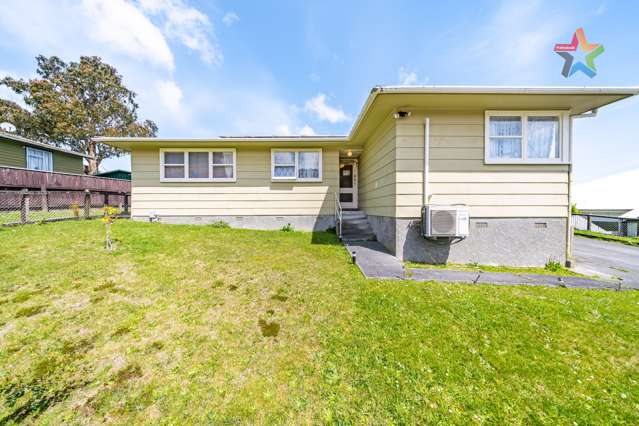 61 Antrim Crescent Wainuiomata_2