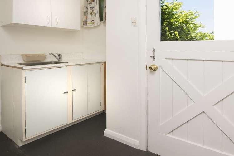 10 Sussex Street Picton_14