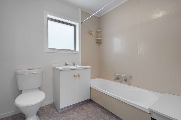 8 Meander Drive Welcome Bay_9