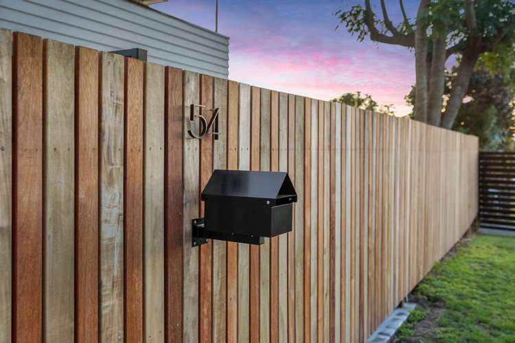 54 Matua Road Matua_2