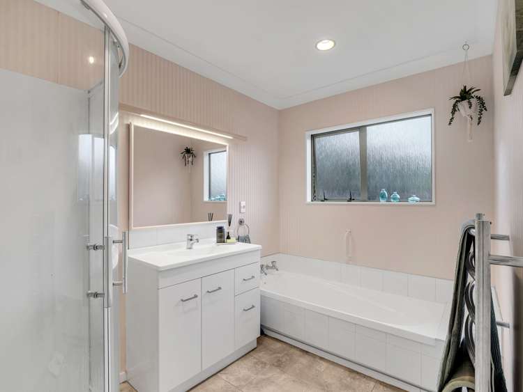 6 Holdsworth Drive Otamatea_29