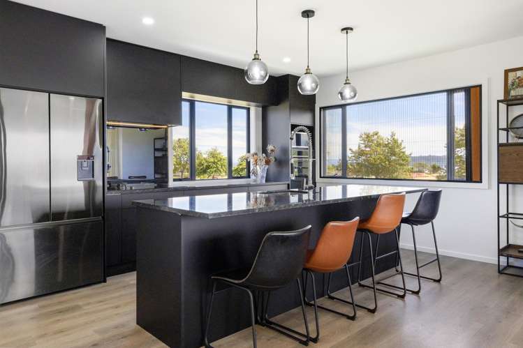 72 Harakeke Drive Wharewaka_2