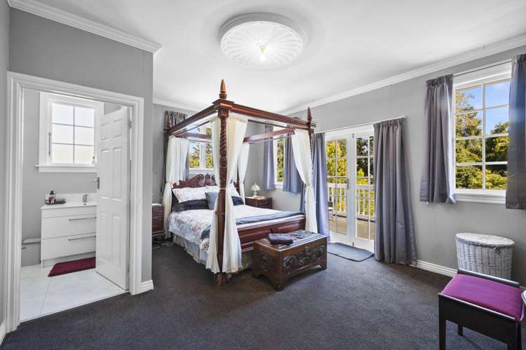 1324 Egmont Road Egmont Village_21