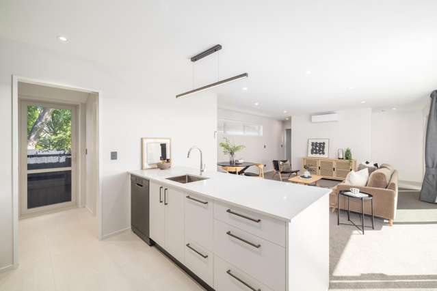 8b Wychwood Crescent Bishopdale_1