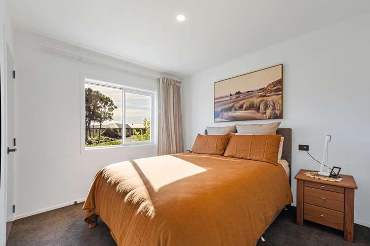 2 Ruataniwha Drive Collingwood_17