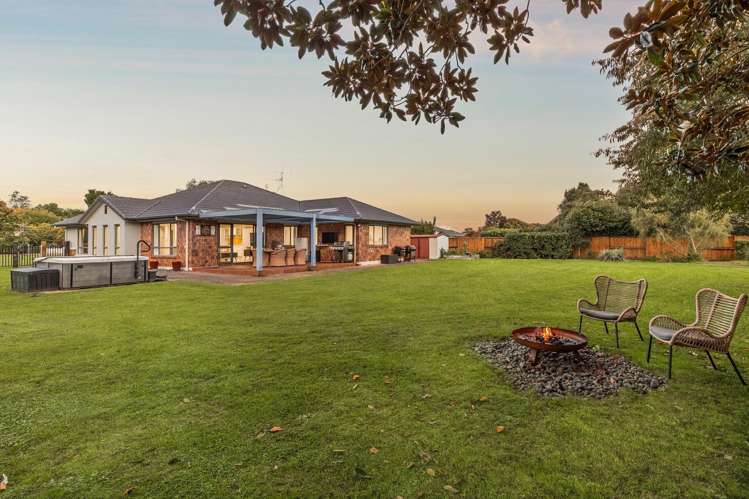 200 The Oaks Drive Cambridge_1