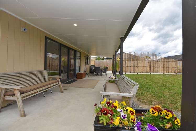 51 Hilton Road Carterton_13