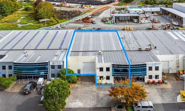 Sale or lease in prime North Shore location
