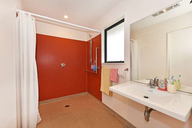 2/36 Reginald Street Burwood_16