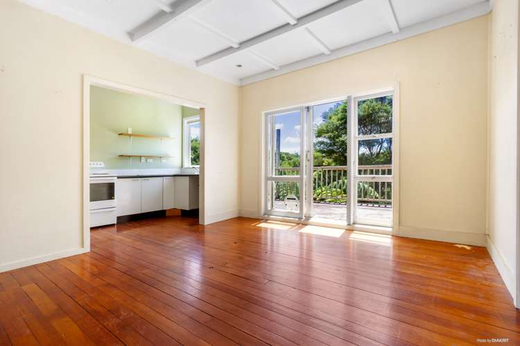 20 Rauhuia Crescent Parau_4