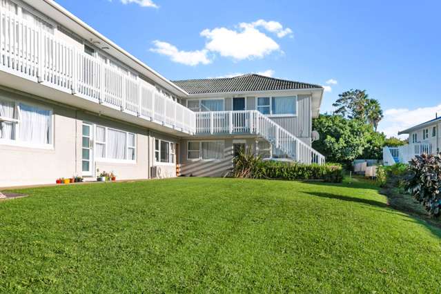 3/2a Ewenson Avenue One Tree Hill_1