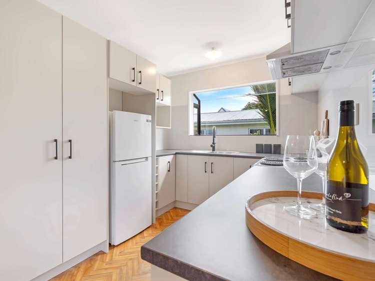 102a Macfarlane Street Hamilton East_13