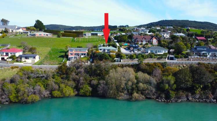 33 Orepuki Riverton Highway Riverton_18